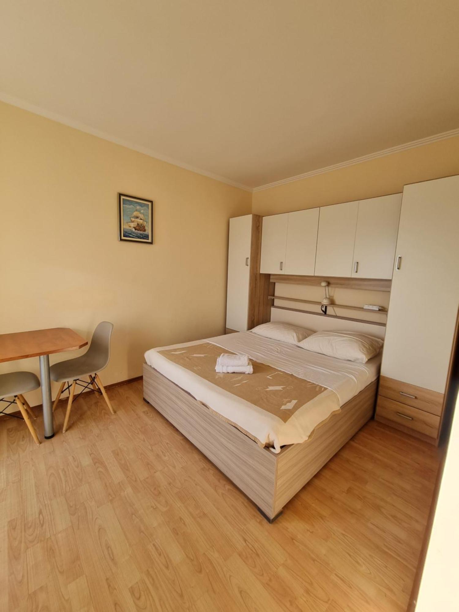 Apartmani Apollo - Drasnice Ruang foto