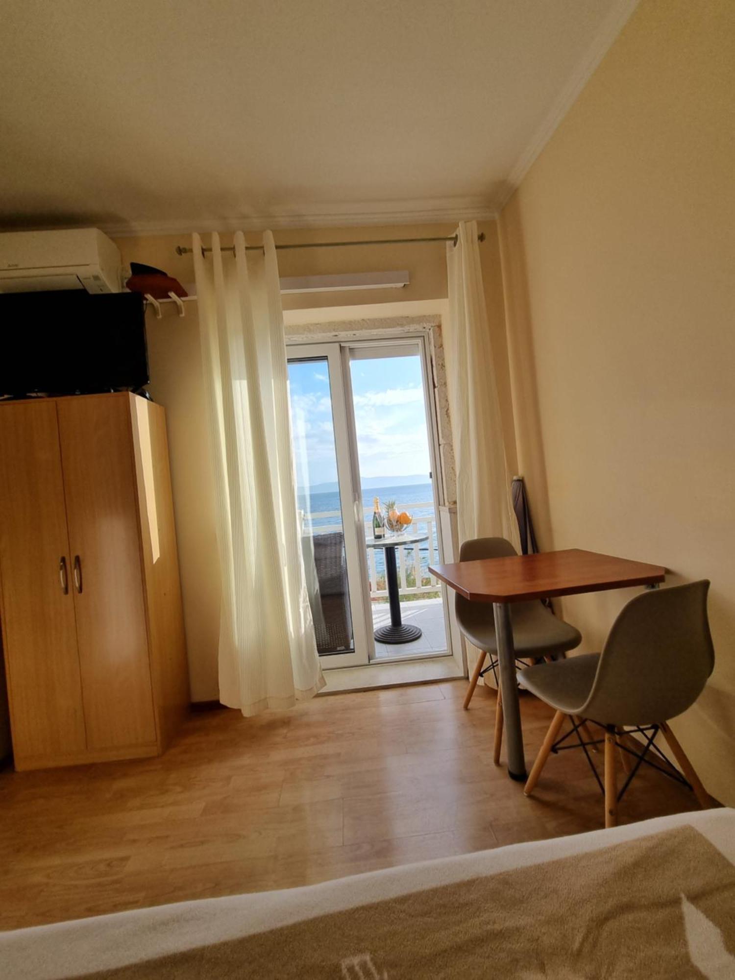Apartmani Apollo - Drasnice Ruang foto